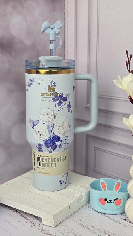 ماگ اورجینال استنلی و LOVESHACKFANCY طرح Flowers مدل Quencher