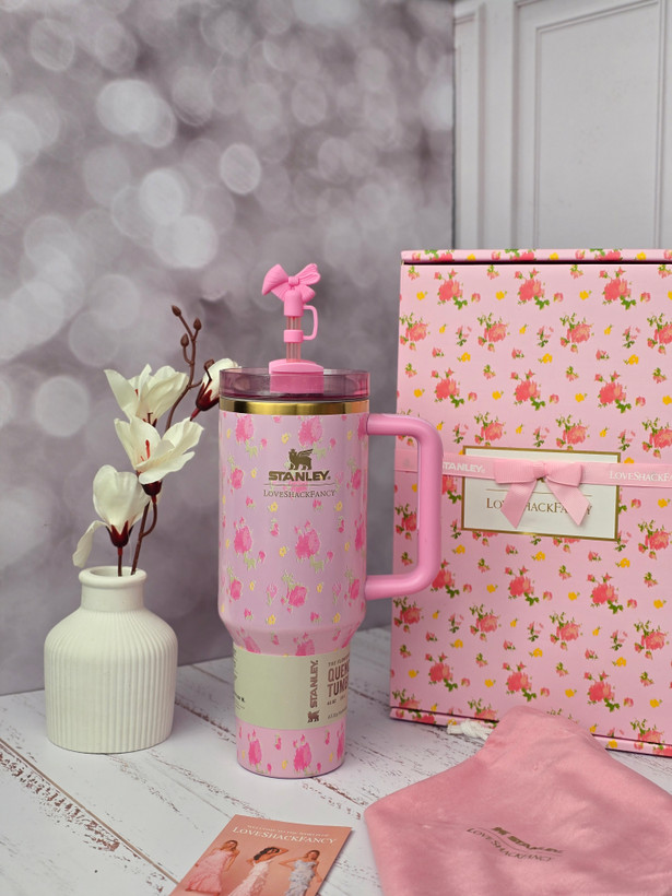 ماگ اورجینال استنلی و LOVESHACKFANCY طرح Flowers مدل Quencher