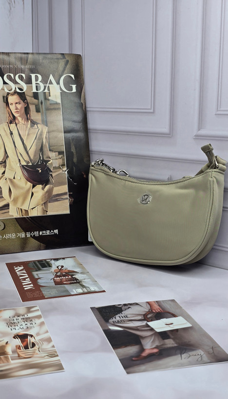کیف لولولمون City Essentials Mini Shoulder Bag 1L👛